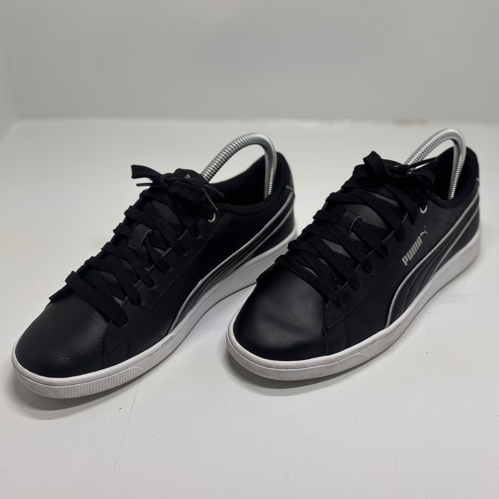 Puma Black Leather Sneakers Women’s 7.5 Classic Low Top White Sole Casual Shoes - Picture 2 of 13